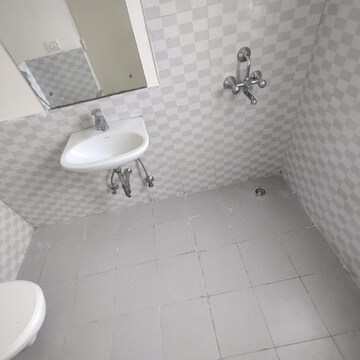 Bathroom in 4 BHK Apartment at Jaypee Greens Wish Town Klassic, Sector 134 – for Rent