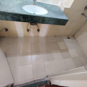 Bathroom in 4 BHK Apartment at Jaypee Greens Wish Town Klassic, Sector 134 – for Rent
