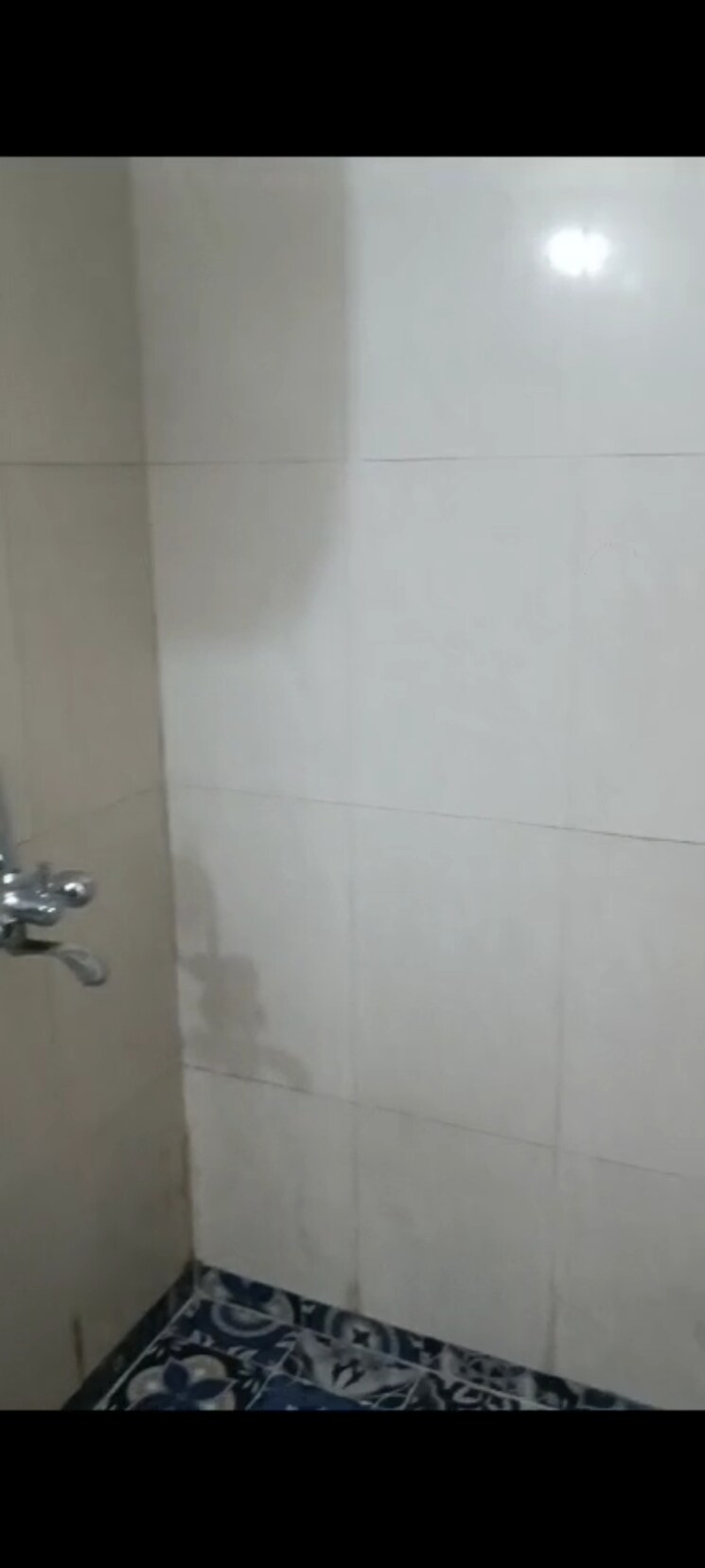 Bathroom, shree-sai-complex 1 Bedroom 310 Sq.Ft. Apartment In Prabhadevi Mumbai 8936867