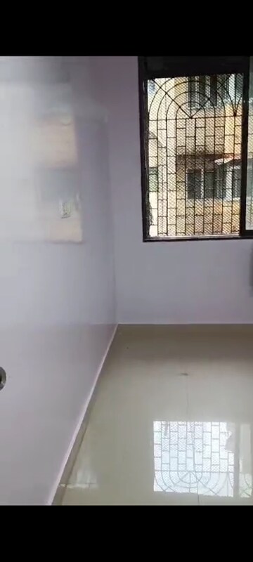 Room in 1 BHK Apartment at Shree Sai Complex, Prabhadevi – for Rent