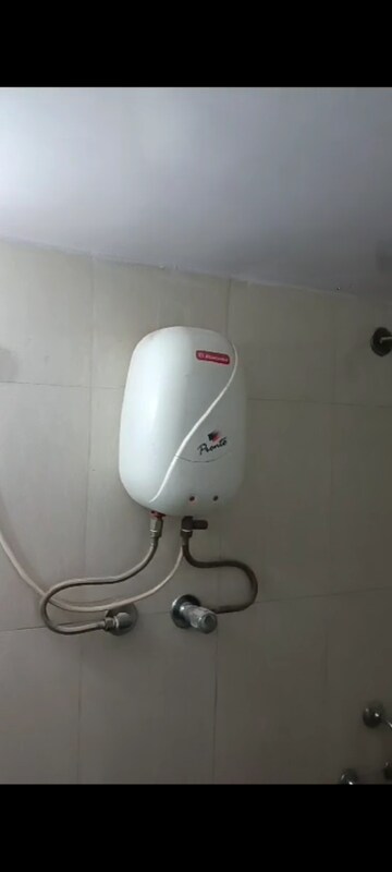 Bathroom in 1 BHK Apartment at Shree Sai Complex, Prabhadevi – for Rent