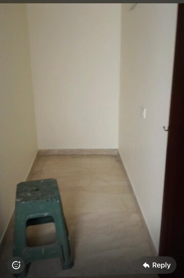 Room in 3 BHK Builder Floor at RWA Hauz Khas Block C 5, Hauz Khas – for Rent
