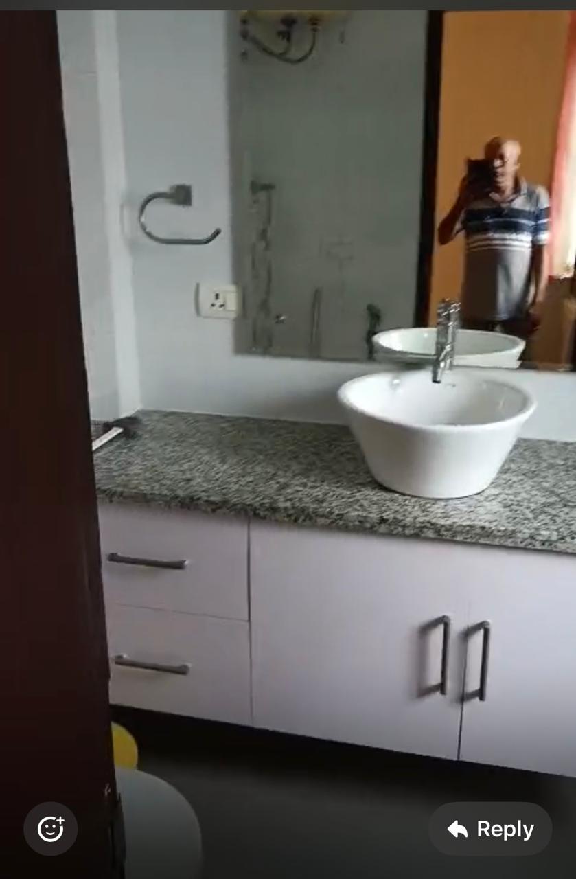 3 BHK + Servant Room Builder Floor For Rent in RWA Hauz Khas Block C 5