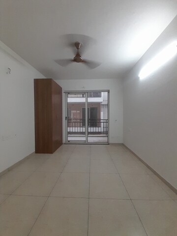 Room in 3 BHK Apartment at Sushma Valencia, International Airport Road – for Rent