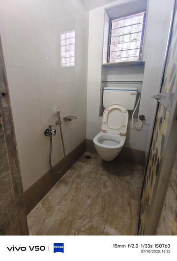 Bathroom in 1 BHK Apartment at Deepmala Apartments Malad, Malad West – for Rent
