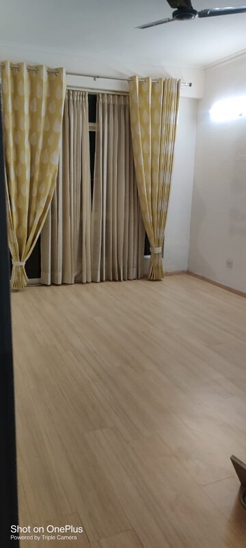 Master Bedroom in 4 BHK Apartment at Raheja Navodaya, Sector 95 – for Rent