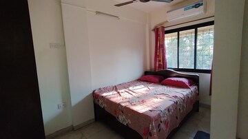 Bedroom in 1 BHK Apartment at Bandra West – for Rent