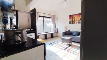 Bedroom in 1 BHK Apartment at Bandra West – for Rent