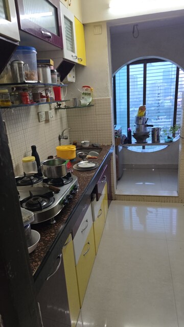 Master Bedroom in 2 BHK Apartment at Mahim Landmark, Mahim – for Rent