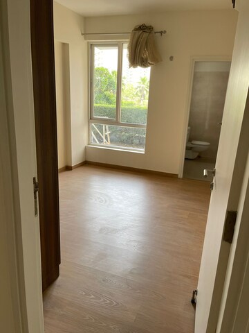 Room in 3 BHK Apartment at Emaar Imperial Gardens, Sector 102 – for Rent