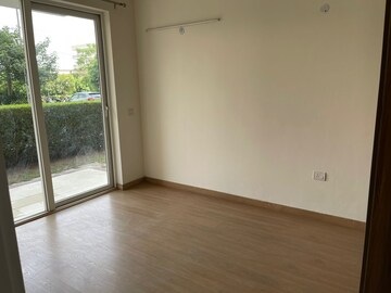 Room in 3 BHK Apartment at Emaar Imperial Gardens, Sector 102 – for Rent