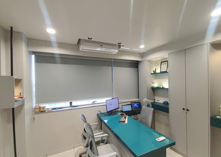 Team Area, united-world-trade-tower Commercial Office Space 738 Sq.Ft. In Makarba Ahmedabad 8936987