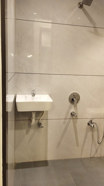Bathroom in 2 BHK Apartment at Mukundan Astria, Nalasopara West – for Sale