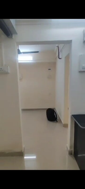 Bathroom in 1 BHK Apartment at Shreeniwas Tower, Lower Parel – for Rent
