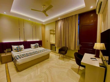 4 BHK Builder Floor For Rent in Vasant Vihar
