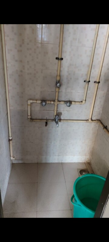 Bathroom in 1 BHK Apartment at Mahalaxmi CHS Worli, Worli – for Rent