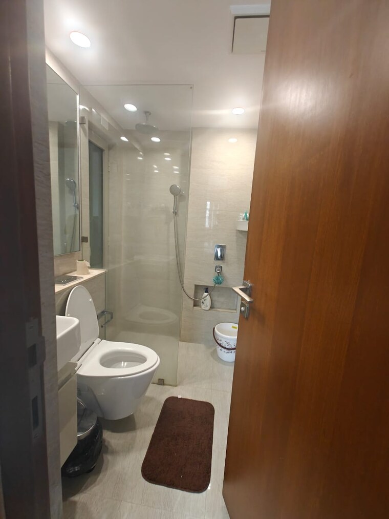 Bathroom, hiranandani-castle-rock 2 Bedroom 630 Sq.Ft. Apartment In Powai Mumbai 8937104
