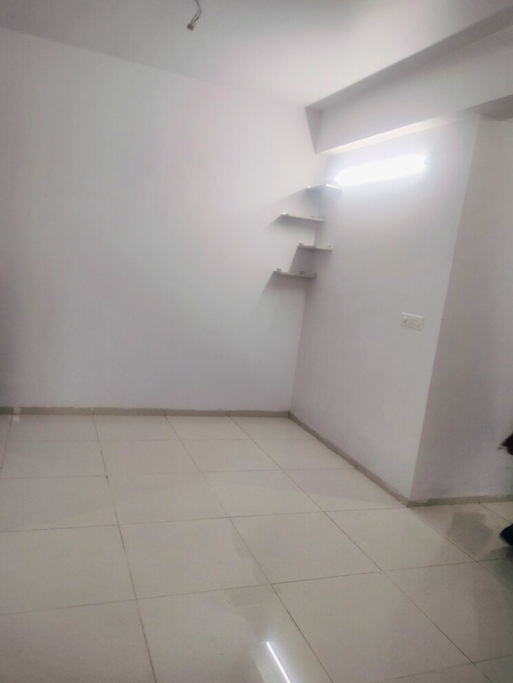 Room, bptp-discovery-park 2 Bedroom 1259 Sq.Ft. Apartment In Sector 80 Faridabad 8937226