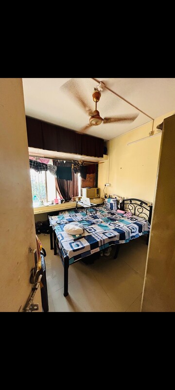 Bedroom in 2 BHK Apartment at Manav Mandir, Worli – for Rent
