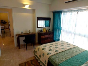 Bedroom in 4 BHK Apartment at Webtech Shiv Heights, Khar West – for Sale