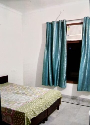 2 BHK Builder Floor For Rent in Sector 80