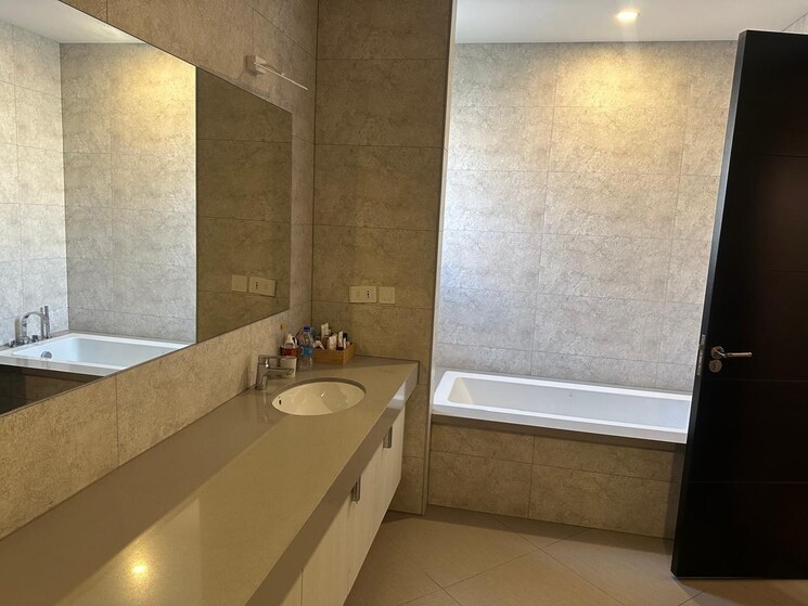 Bathroom, sobha-lifestyle 4 Bedroom 5071 Sq.Ft. Villa In Devanahalli Bangalore 8937235