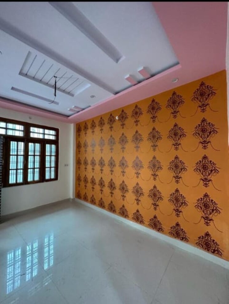 Room, amar shaheed path 3 Bedroom 1000 Sq.Ft. Villa In Amar Shaheed Path Lucknow 8937295