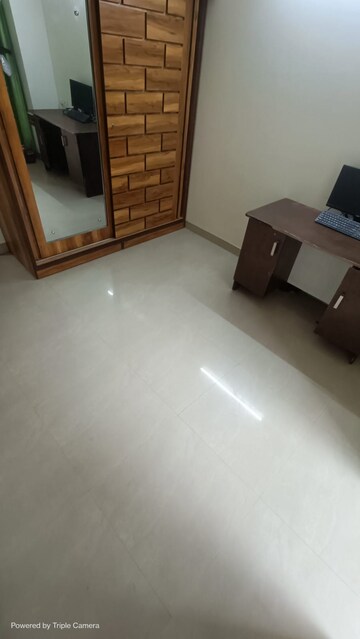 Room in 3 BHK Apartment at Tulip Garden Baner, Baner – for Rent