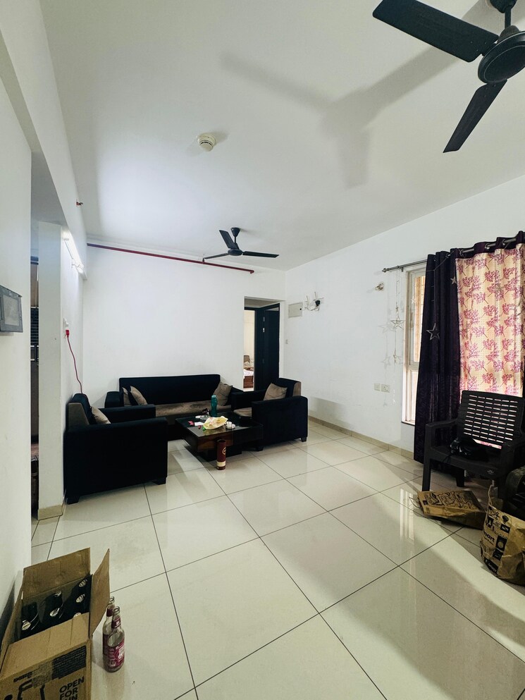 Living Room, kolte-patil-western-avenue 2 Bedroom 1000 Sq.Ft. Apartment In Wakad Pune 8937335