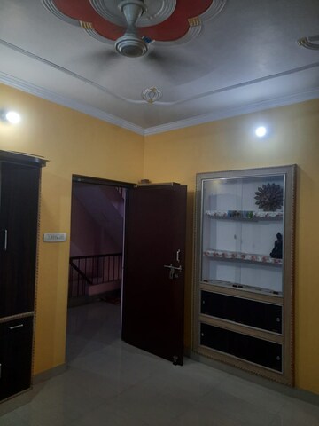 Room in 3 BHK Independent House at Raebareli Road – for Sale