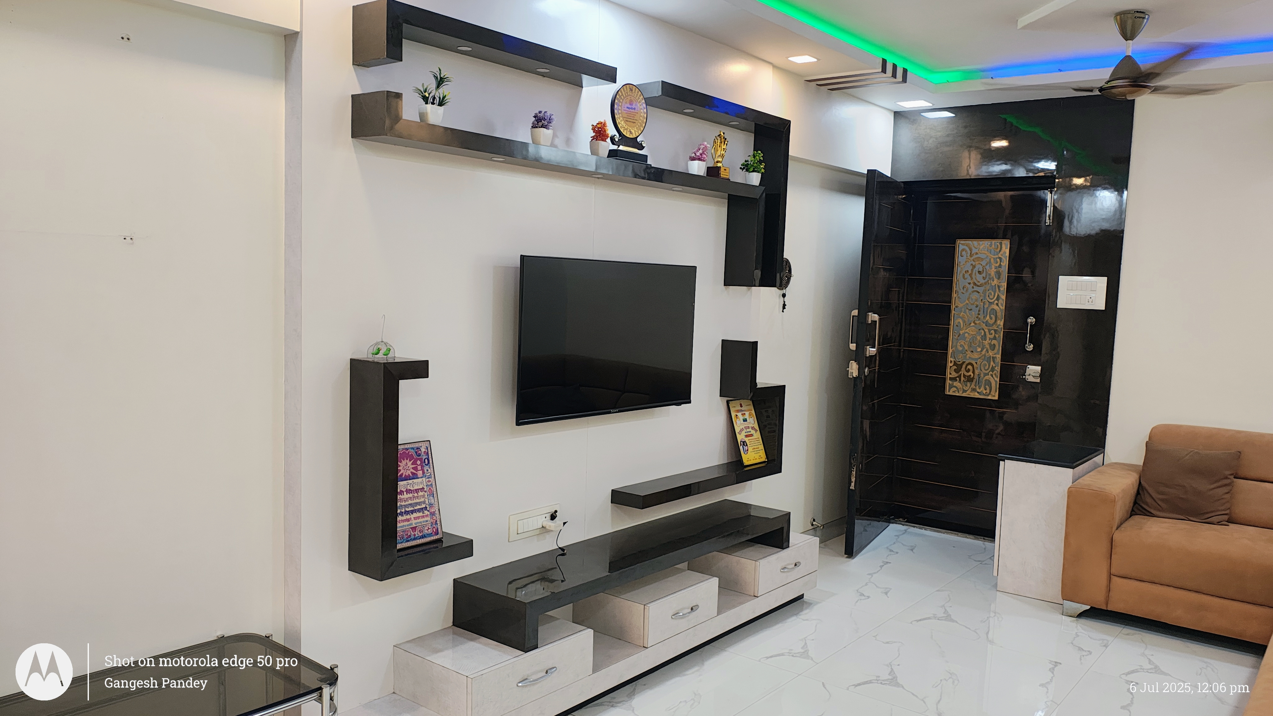 1.5 BHK + Extra Room Apartment For Rent in Hubtown Akruti Orchid Park