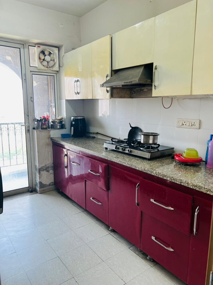 Kitchen, dlf-new-town-heights-ii 3 Bedroom 1930 Sq.Ft. Apartment In Sector 86 Gurgaon 8937397