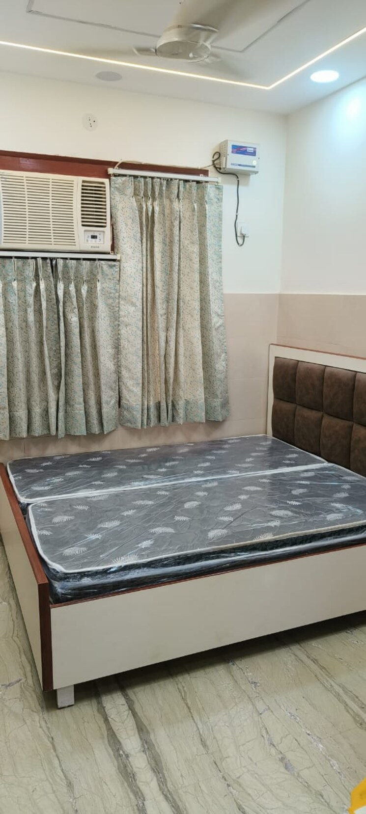 Bedroom, rohini sector 11 3 Bedroom 1100 Sq.Ft. Builder Floor In Rohini Sector 11 Delhi 8937385