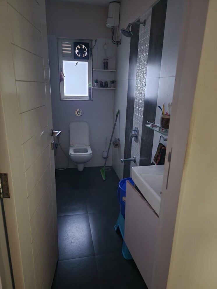 Bathroom, gurukrupa-marina-enclave 2 Bedroom 1100 Sq.Ft. Apartment In Malad West Mumbai 8937440