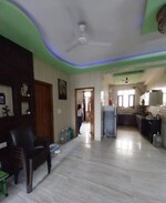 3 BHK + Pooja Room,Study Room,Extra Room 200 Sq.Yd. Builder Floor in Sector 91
