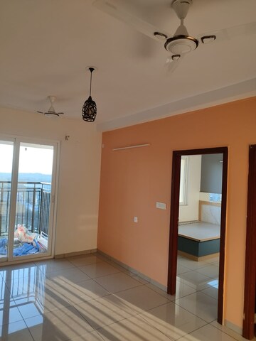 Room in 1 BHK Apartment at Prestige Royale Gardens, Gantiganahalli – for Rent