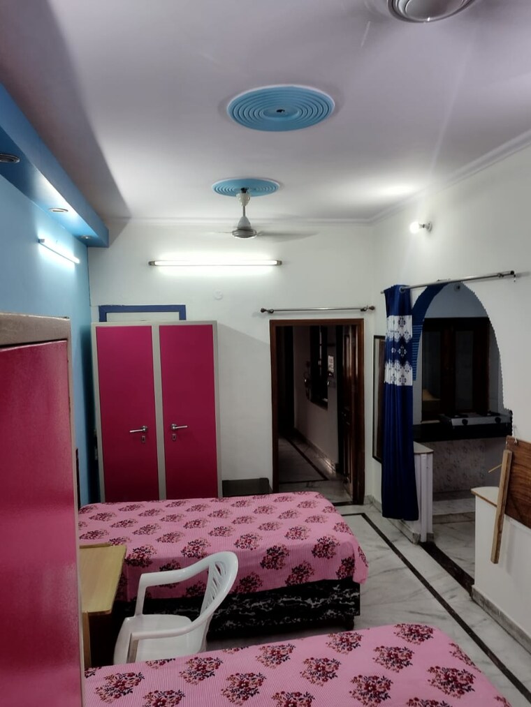 Bedroom, dda-janta-flats-rohini 2 Bedroom 908 Sq.Ft. Apartment In Rohini Sector 13 Delhi 8937435