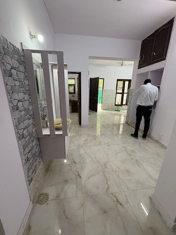 Building Lobby in 3 BHK Independent House at Palam Vihar Residents Association, Palam Vihar – for Rent
