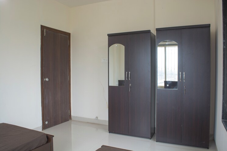 Room, kandivali west Pg For Girls In Kandivali West 8937461