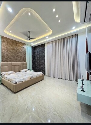 Bedroom in 3 BHK Builder Floor at Sector 35 – for Sale