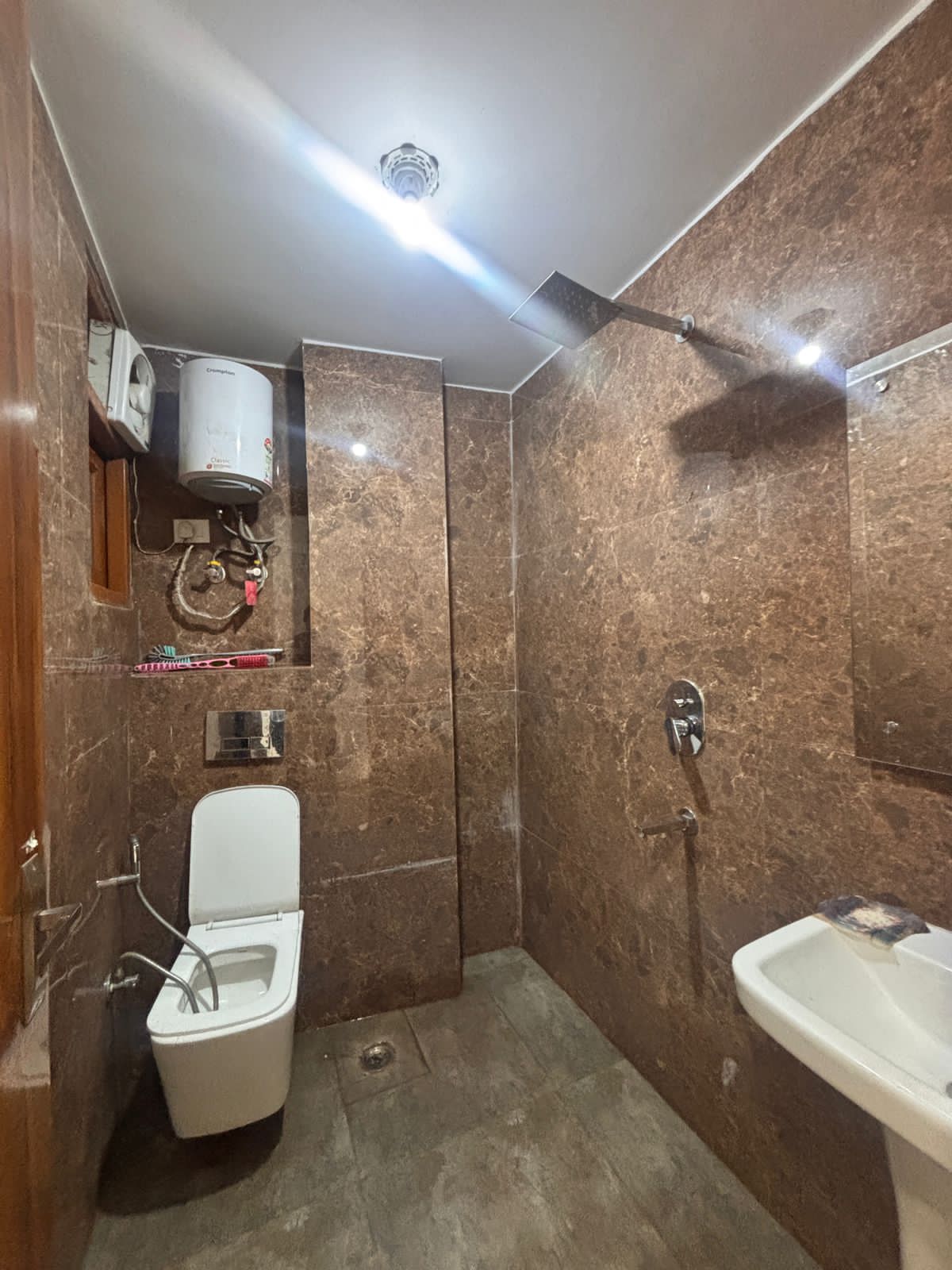 1 BHK Builder Floor For Rent in Neb Sarai