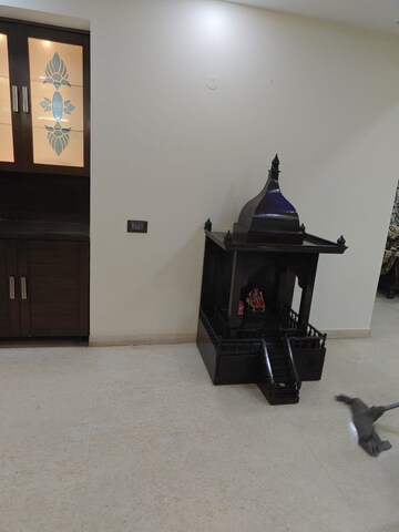 Parking in 3 BHK Builder Floor at Uday Arden 45, Sector 45 – for Rent