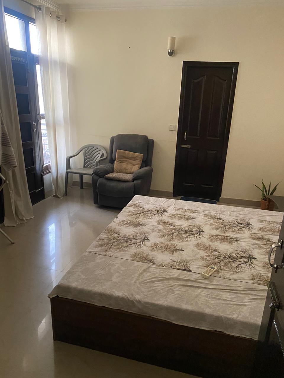 2 BHK + Pooja Room Apartment For Rent in Maya Garden City