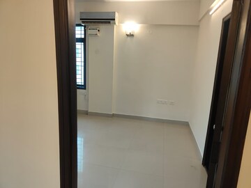 Room in 3 BHK Apartment at Cambridge Layout – for Sale