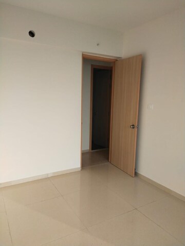 Room in 2 BHK Apartment at Rajesh Raj Infinia, Malad West – for Rent