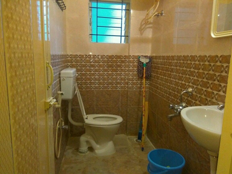 Bathroom, rt nagar 1 Bedroom 780 Sq.Ft. Independent House In Rt Nagar Bangalore 8937635