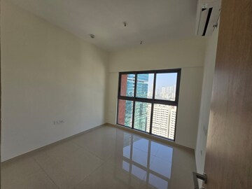 2 BHK Apartment For Rent in Mermit Tower, Lower Parel