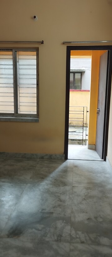 Room in 2 BHK Apartment at Kasba – for Rent