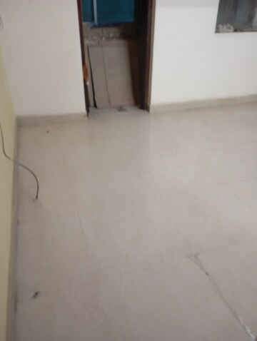 Room in 1 BHK Apartment at Nav Aasawari CHS, Andheri East – for Sale