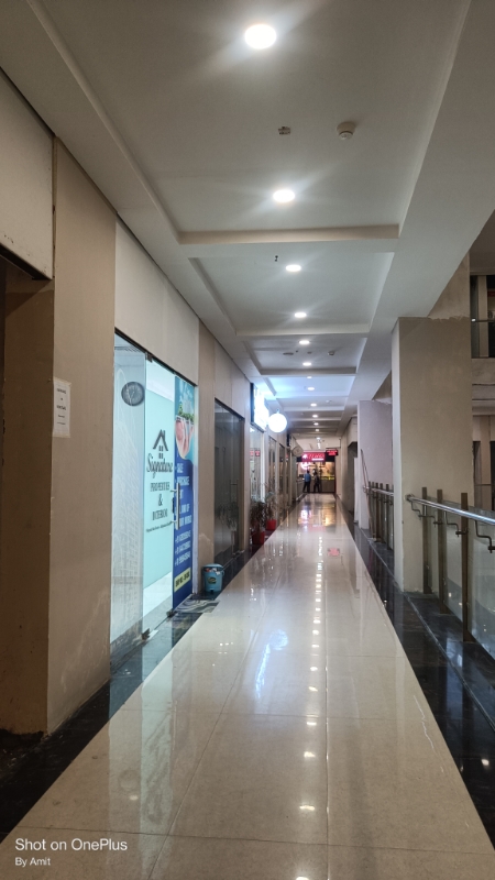 Retail Shop For Sale in Spectrum@Metro